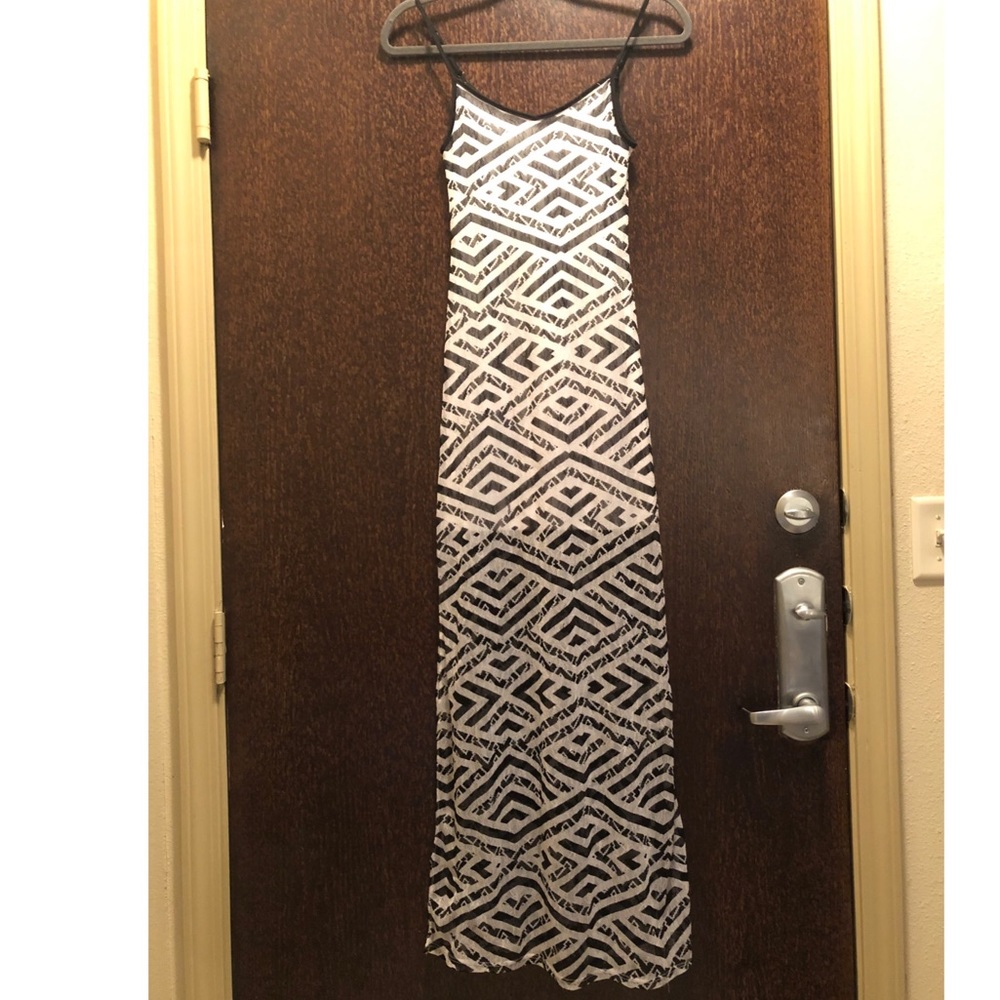 FIRE Los Angeles White and Black Maxi